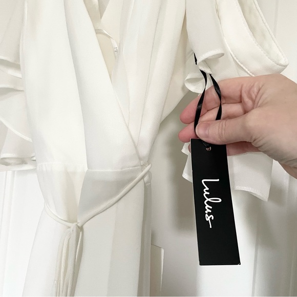 NWT Lulus Bombshell White Off-Shoulder Wrap Dress - Size L - Picture 7 of 13